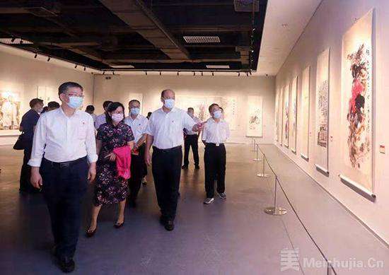飞鸿紫砂平台_中国共产党成立100周年书画展